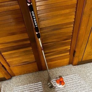 Odyssey X-Act golf Chipper. New.